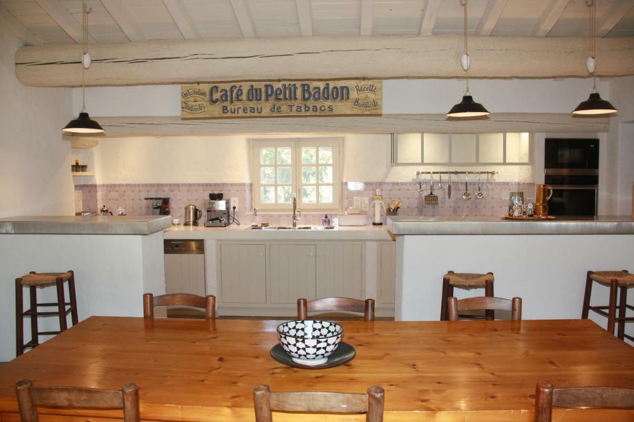 생 드 지로 Le Cafe & La Forge Du Petit Badon 빌라 외부 사진